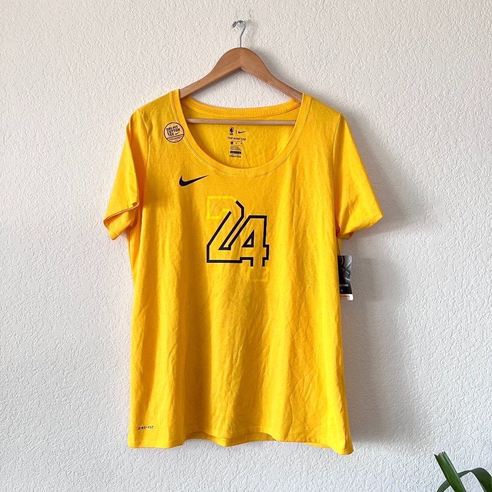 NWT Kobe Bryant #24 Women’s City Edition ES Los Angeles Lakers Athletic Tee